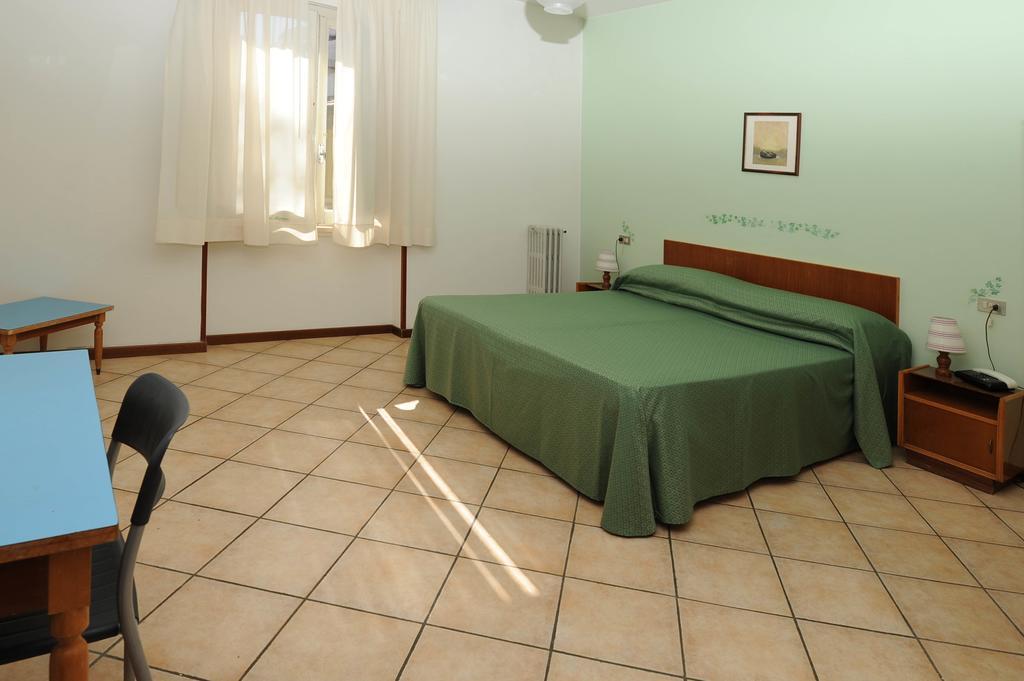 Hotel Marina Монтекатіні-Терме Номер фото